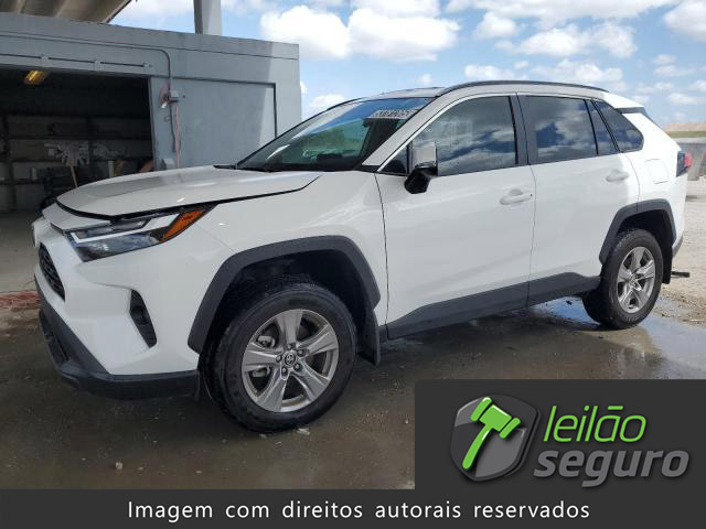LOTE 039 TOYOTA RAV4 XLE 2024