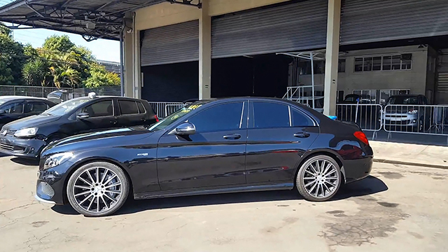LOTE 036 Mercedes Benz AMG GT