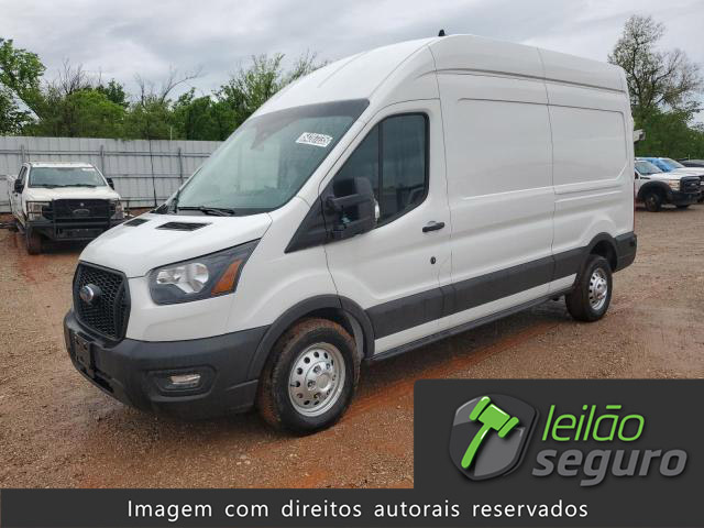 LOTE 008 FORD TRANSIT T-350 HD 2024