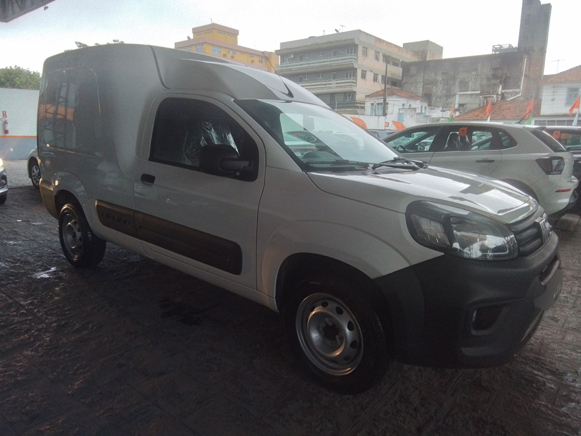 LOTE 009 FIORINO ENDURANCE 